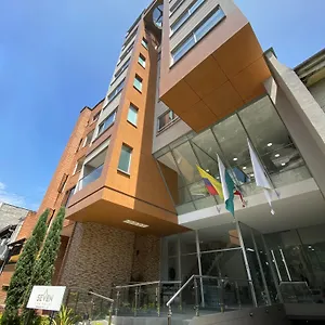 Seven 4*, Medellín Kolumbien